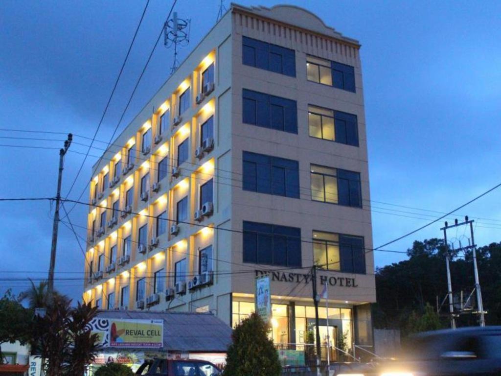 Hotel Dynasty Tarakan Exterior photo