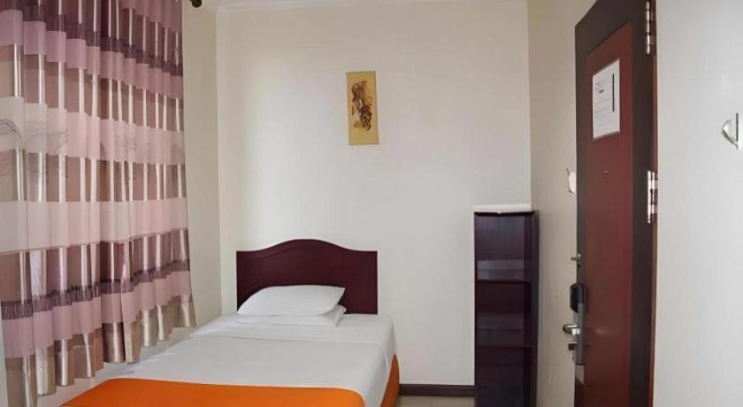 Hotel Dynasty Tarakan Exterior photo