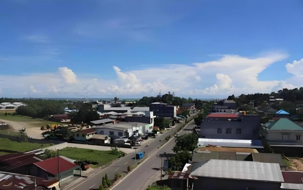 Hotel Dynasty Tarakan Exterior photo